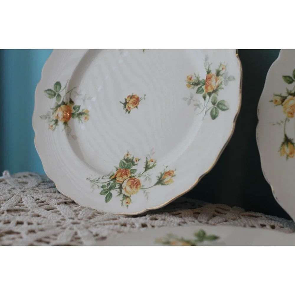 22 Kt Gold Rim Yellow Rose 10
